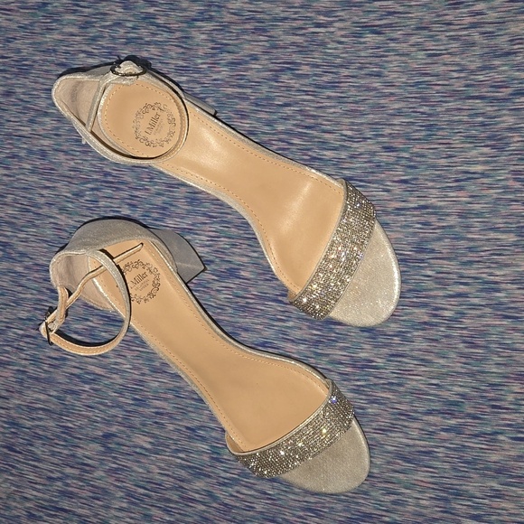 I. Miller Women's Emely Buckle Open Toe Block Heel Pumps Silver Size 8.5 - Picture 3 of 11